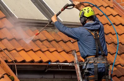 Démoussage et hydrofuge de toiture au Rousset-Marizy